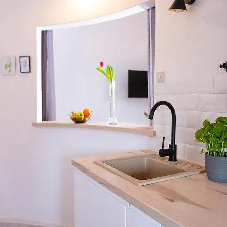Ivo Guest house